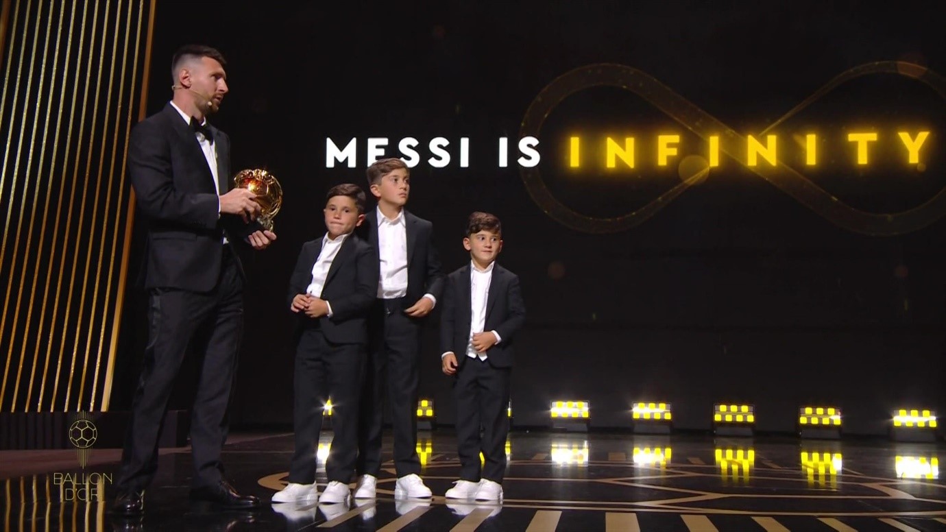 8 khoảnh khắc làm Messi trở nên vĩ đại