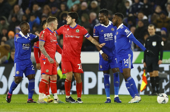 Man City vào tứ kết, các ông lớn Ngoại hạng Anh áp đảo FA Cup