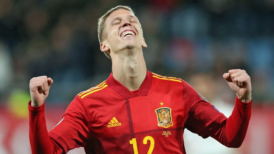 Barca đạt thỏa thuận với Dani Olmo