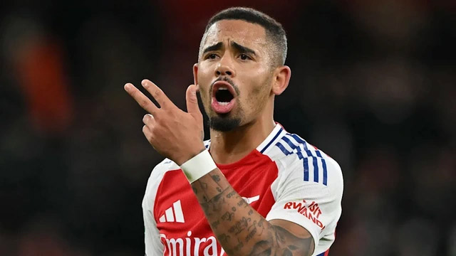 Arsenal sẵn sàng bán ngôi sao
